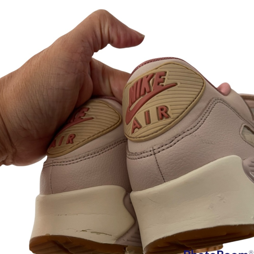 🔴SOLD🔴Nike Air Max 90 Pink and Beige Sneakers Size 7.5 - Picture 9 of 10